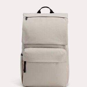 Everlane ReNew Transit Backpack in Warm Quartz